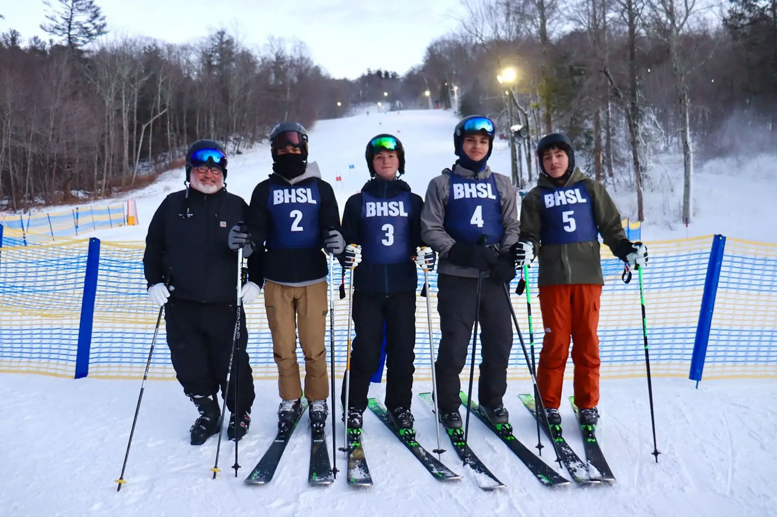 Students skiiing